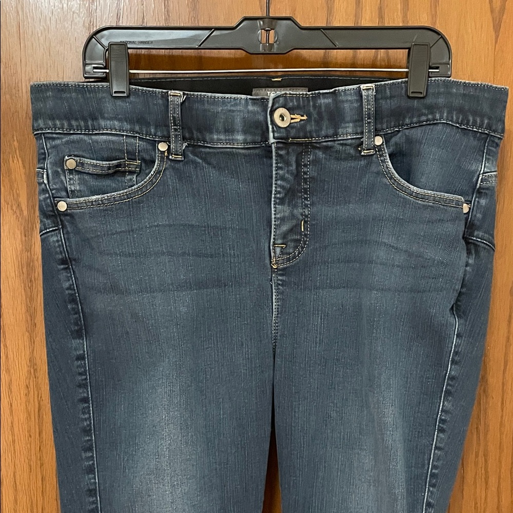 TORRID UEC Women’s Size 16 Regular Dark Blue Skinny Jeans 👖bombshell skinny - Picture 2 of 15